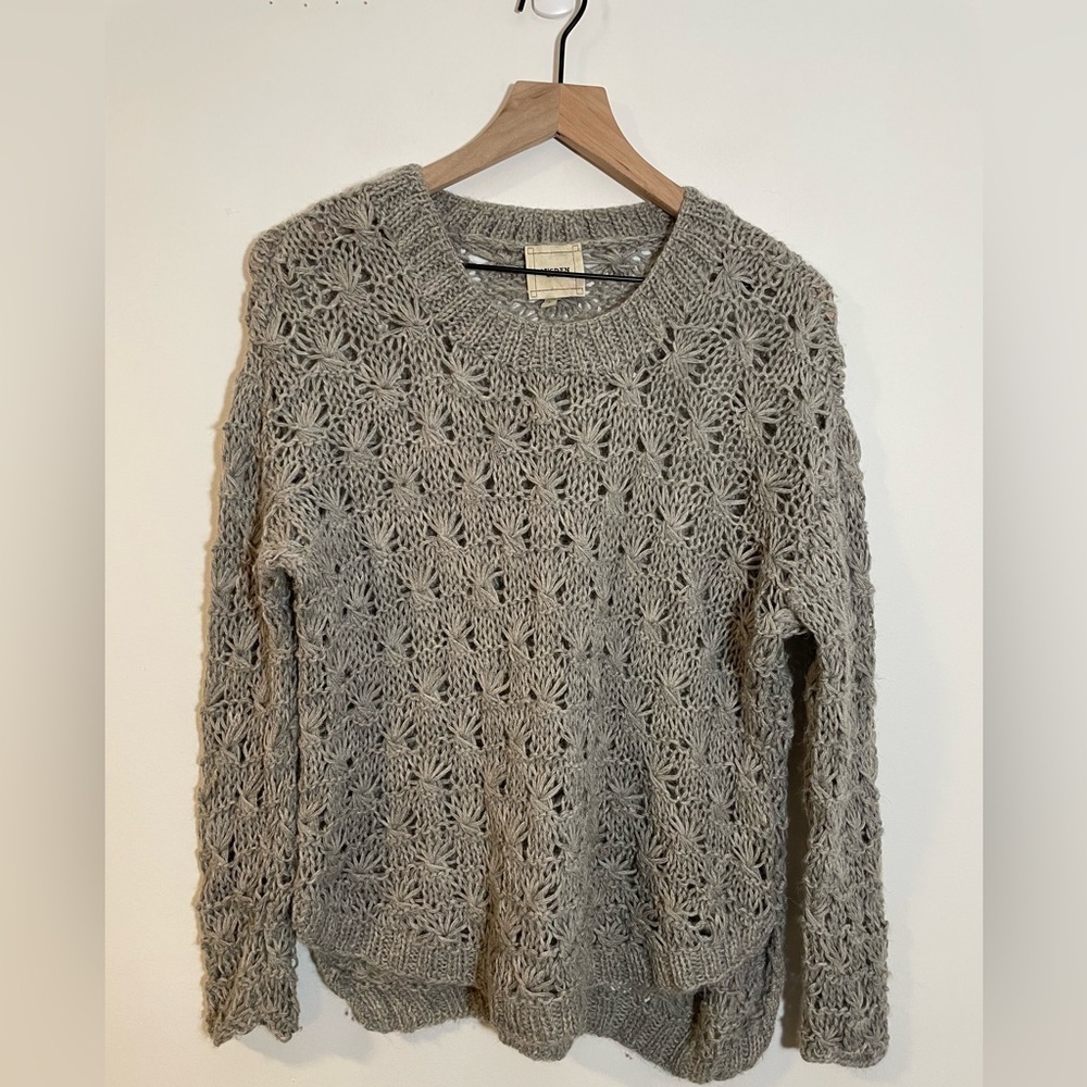 Augden New York Hand Crafted in Bolivia Gray Knit Sweater 100% Alpaca Sz Medium - Picture 1 of 11